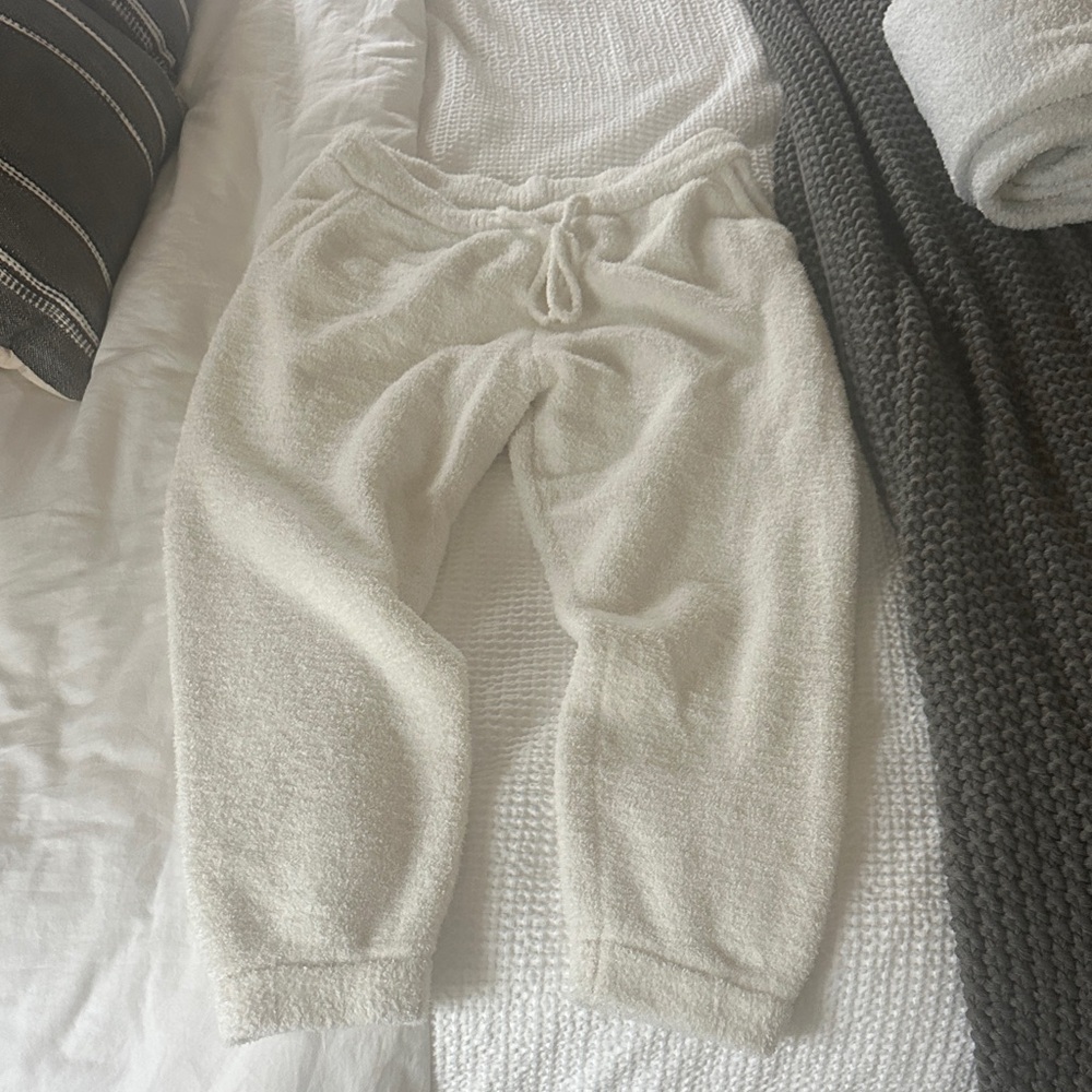 Abercrombie & Fitch Kids Cream Sweatpants